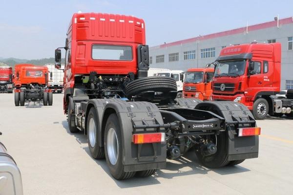 Dongfeng Semi Trailer Tractor Head Truck 10 Wheel 6X4 Tractor Head Trailer