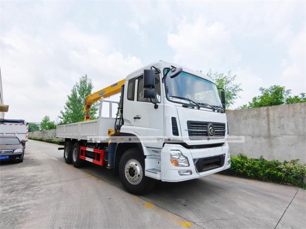 Fabrique personnalisée Derniers produits camion de 10 tonnes avec grue à rampe de 8 tonnes