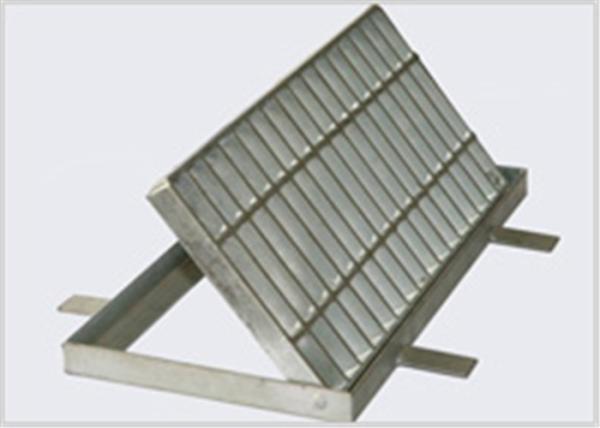 30 × 3 Floor Trough Drain Grates , Sliding Resistant Metal Trench Drain Grates