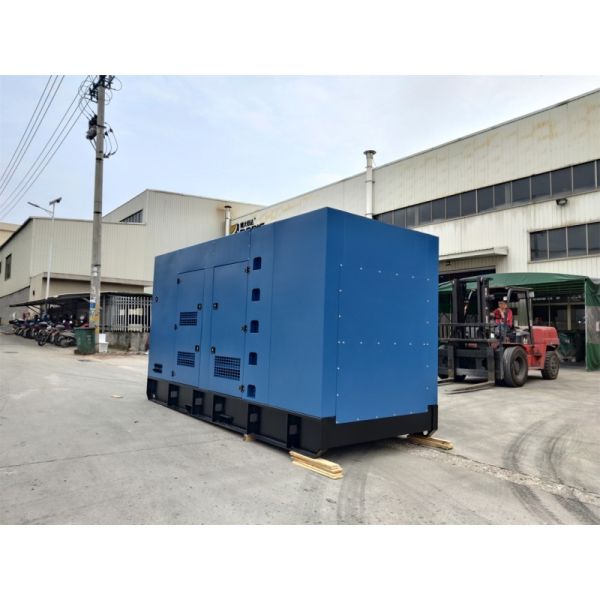 Quiet Doosan 650kW Silent Diesel Generator Sets Sound Proof 813kva Diesel Portable Generator Diesel Engine 813KVA  Generators