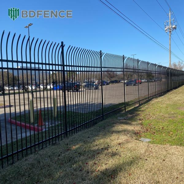 Value Pack Tubular Steel Fence Includes Accessories