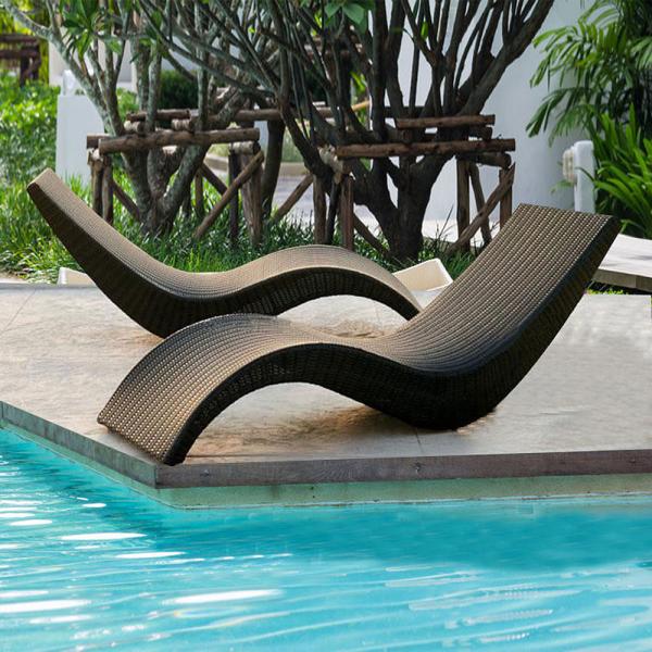 Outdoor Beach Aluminum Furniture Chairs with Modern Design Style Rattan Sun Lounger