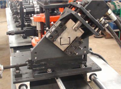 Máquina do parafuso prisioneiro de 11 rolos/rolo de aço do parafuso prisioneiro que forma a máquina 380V 50Hz tensão de 3 fases