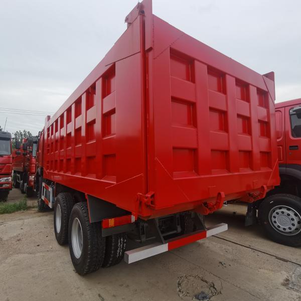 Tyres Industrial Used Dump Truck with Sinotruk Chassis and Hydraulic Steering System
