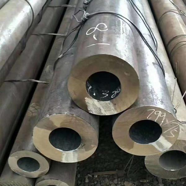 Fornecedor sem emenda da tubulação de aço do carbono laminado a alta temperatura sem emenda de alta qualidade da tubulação de aço de baixa liga do fabricante ASTM A334-1.6