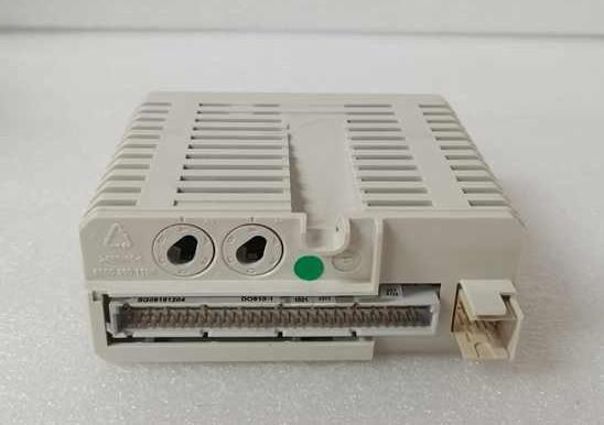 DO810 3BSE008510R1 ABB デジタル出力 24V 16ch