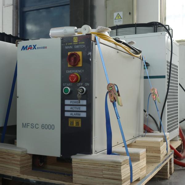 2025 1530 1500W 3000W CNC Fiber Laser Cutting Machine Laser Cutter Stainless Steel Metal