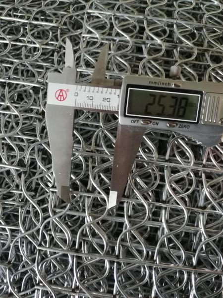 Seis líneas de tubería reforzada con malla de alambre soldado antirruja para petróleo y gas