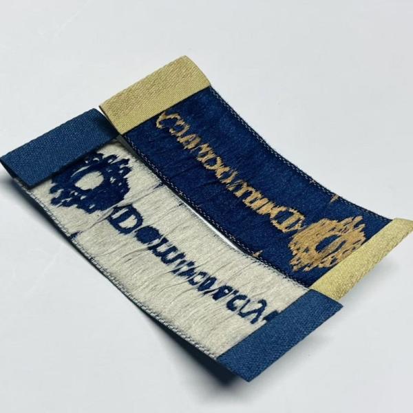 Craft Embroidered Woven Garment Labels Custom For T Shirt