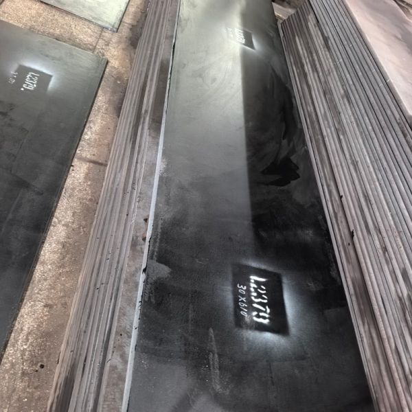 Cold Work Tool Steel Round Bar with R Dia 8-800, 3000-6000mm Length and 7.85 g/cm3 Density