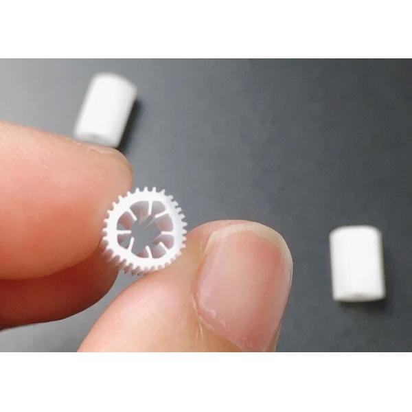 Bio medios de MBBR con talla 5*10mm material del sistema de prevención de intrusiones basado en host de la Virgen cualquier bio bolas Biocell del color pesado