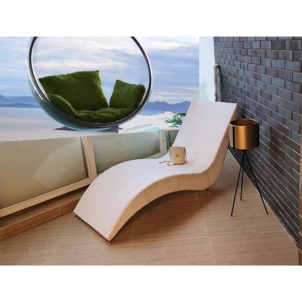 Outdoor Wicker Sun Lounger Patio Poolside Beach Waterproof Sun-Resistant Rattan Sofa Lounge Chair