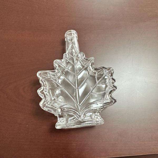 Glass Collar 50ml Empty Maple Leaf Shaped Crew Top Glass Bottle 100ml Mini Glass Bottle