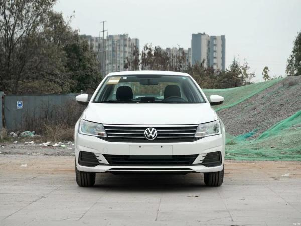 Carros 2022 do sedan do estojo compacto da versão 1.5L da VW Lavida 6 engrenagens EM 113HP novo ou usado