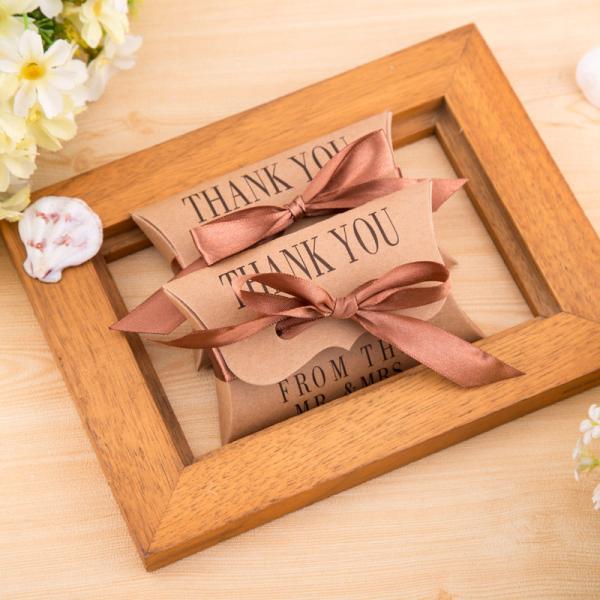 OEM ODM Brown Food Takeaway Boxes Candy Chocolate Small Pillow Box With Ribbon