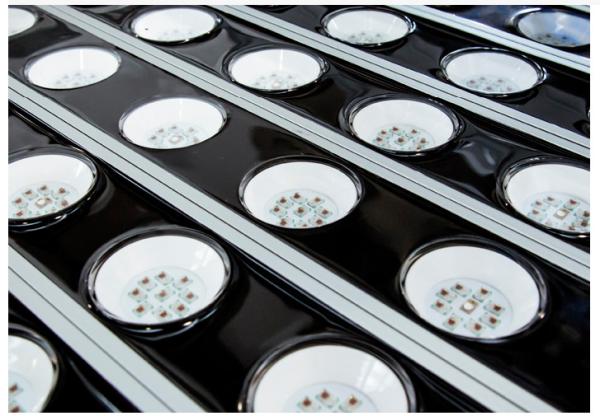 LED Hard Strip Sealing Glue Dispensing Machine for Electronic Potting Coating Bonding