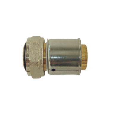 Fittings de pressão de latão de compressão para tubos PEX com mangas de aço inoxidável