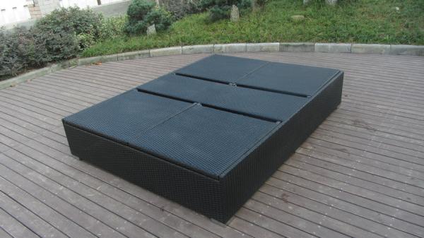 Hand-Woven Rattan Sun Lounger , Outdoor Garden Lounge Chair