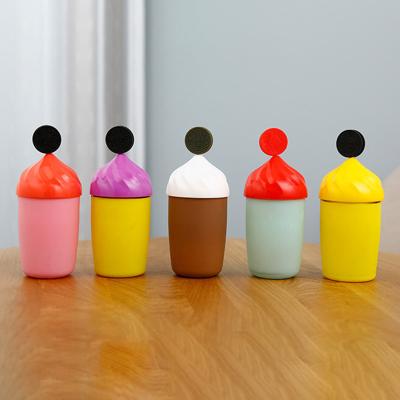 garrafa de água 300ml de vidro bonito com a luva protetora do silicone para beber das crianças