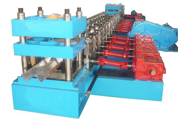 19 estações e o trilho de protetor do metal do Auto-empilhador 22KW rolam formando a máquina