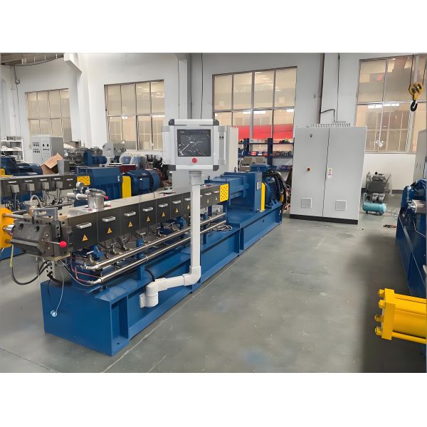 Twin Screw Compounding Line with Air Cooling Strand Pelletizing System, Low Cost for General Plastic Modification