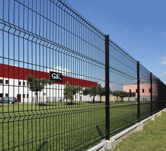 High Security Welded Mesh Fence Welded Wire Netting Attractive Appearance