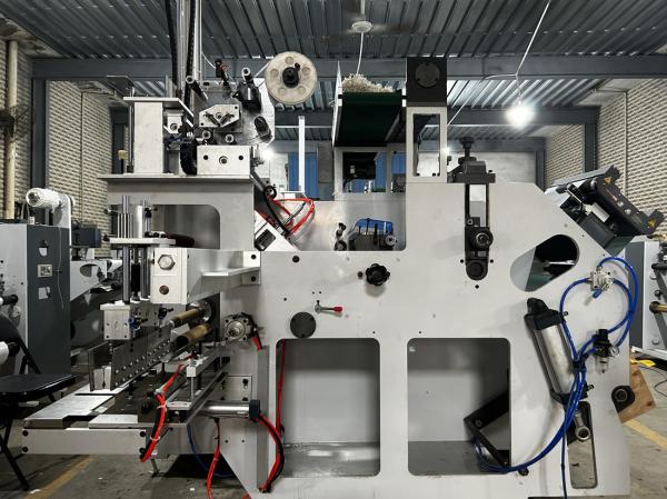 High Capacity Non Stop Rotary Die Cut Machine For Cutting