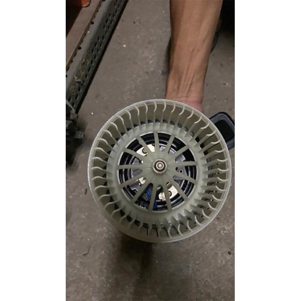 DongFeng TianLong Warm Motor 8103116-C0100 Warm Air Motor DONGFENG Truck Parts