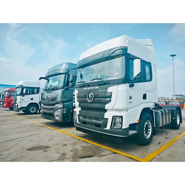 Industrial Construction Goods Cargo Transport Shacman Diesel Engine Trailer Tractor Lorry Truck
