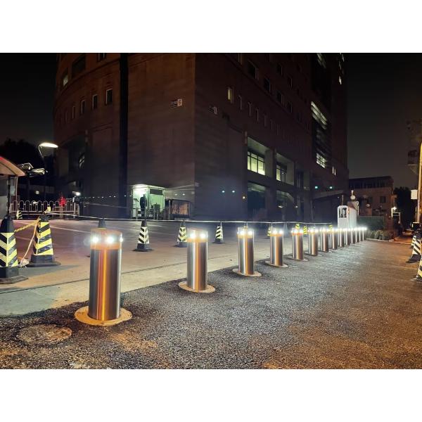 304 316 Stainless Steel Automatic Bollard with IP68 Rating and 600mm-1000mm Height for Enhanced Security