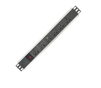 220 250V 50 60Hz PDU da cremalheira de 19 polegadas, potência de saída máximo universal da ferramenta 2500W do soquete