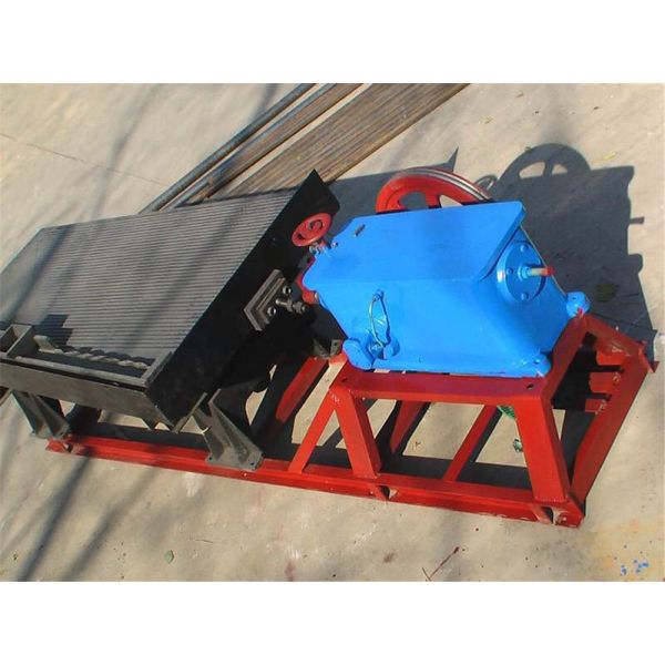 JXS 6-S Fiberglass Shaking Table with 1-1.8tph Capacity and 93% Recovery Rate for Gold Mining Gravity Separation