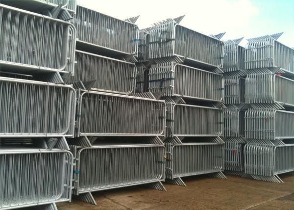 Hot dipped Galvanized In Zinc Spa Crowd Control Barrier