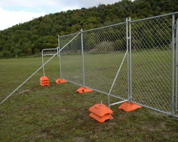 4ft x 10ft temporary chain link construction fence panels for crowd control mesh spacing 2½x2½(63mmx63mm) x 12gauge