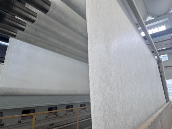 White Nonwoven Polyester Geotextile PET Filament For Ground Engineering Applications