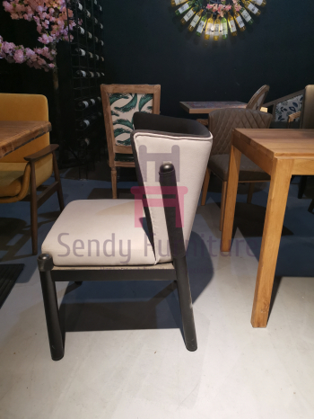Black Ash Wood Frame Wood Restaurant Chairs Upholstered Shell Backrest Furniture