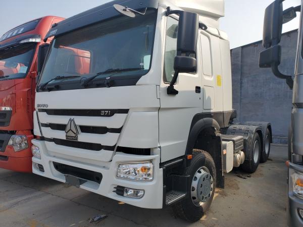 Sinotruck HOWO 6X4 Trailer Truck Head With ECE Tire Certification And Customization