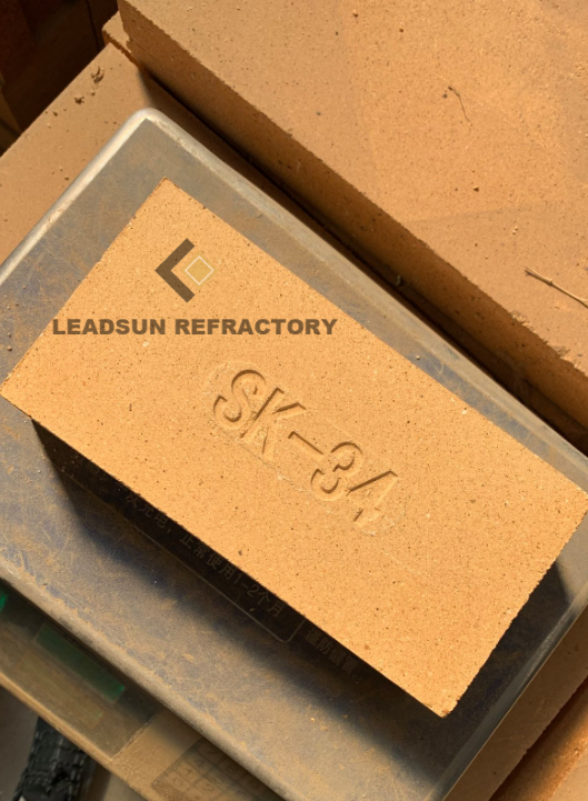 SK32 SK34 SK35 SK36 SK38 Fire Clay Brick High Temperature Furnace Refractory Bricks