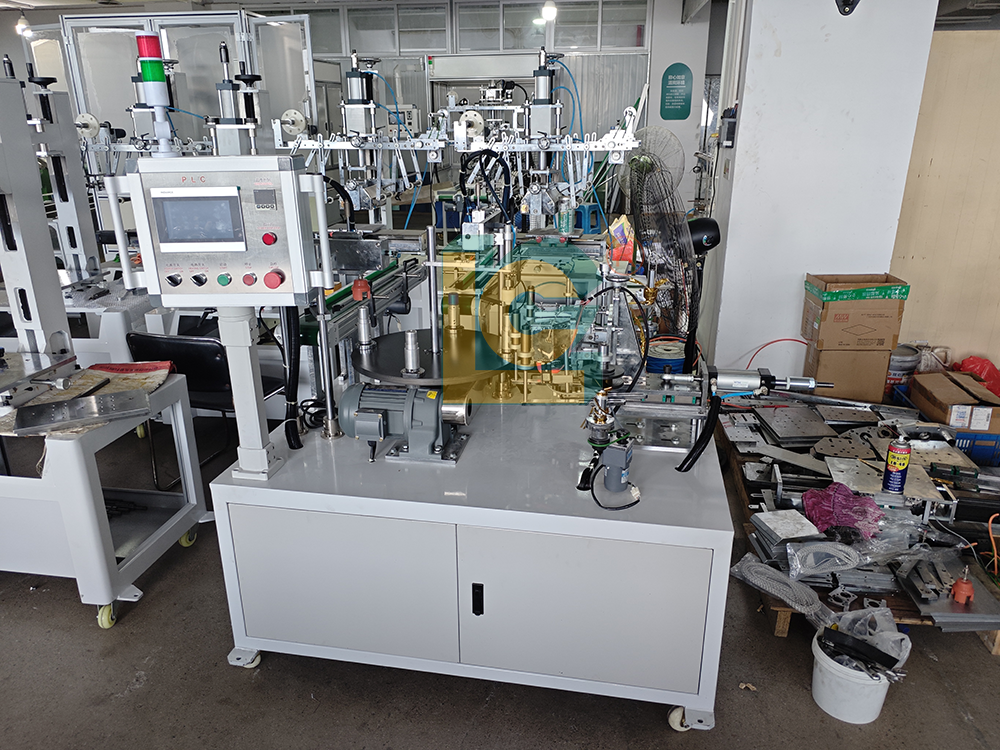 Automatic Horizontal Turntable Hot Stamping Machine TH-150/4 Four-Station Plastic Foil Embossing Machine