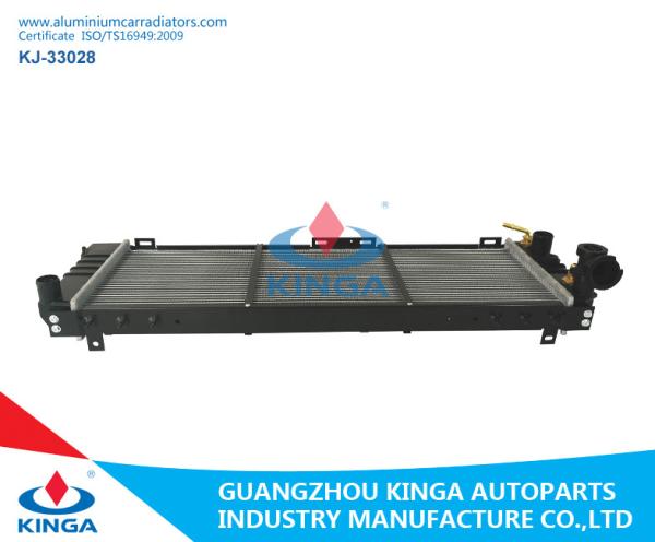 High Performance Aluminum Radiators For Jeep Cherokke Tank Size 70 * 284.5mm