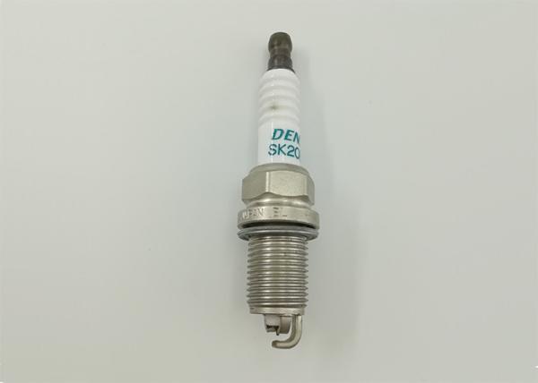 OEM 90919-01230 Car Spark Plug SK20BR11 For  Avensis RAV4 Camry Prius