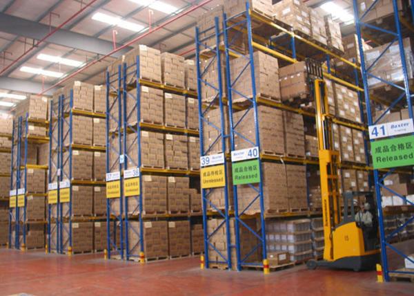Logistic Equipment Heavy Duty Warehouse Shelving , Double Deep Industrial Pallet Racks