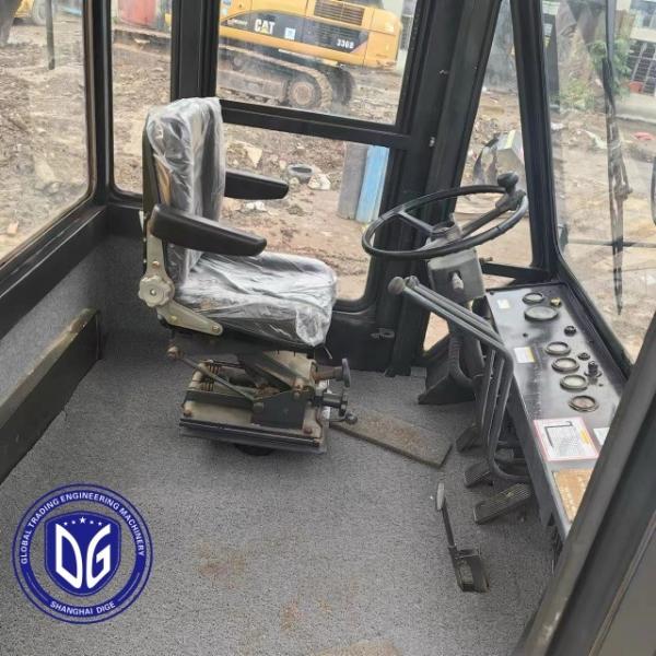 Подержанный вилочный погрузчик Komatsu 15 тонн Большой вилочный погрузчик 90% новый