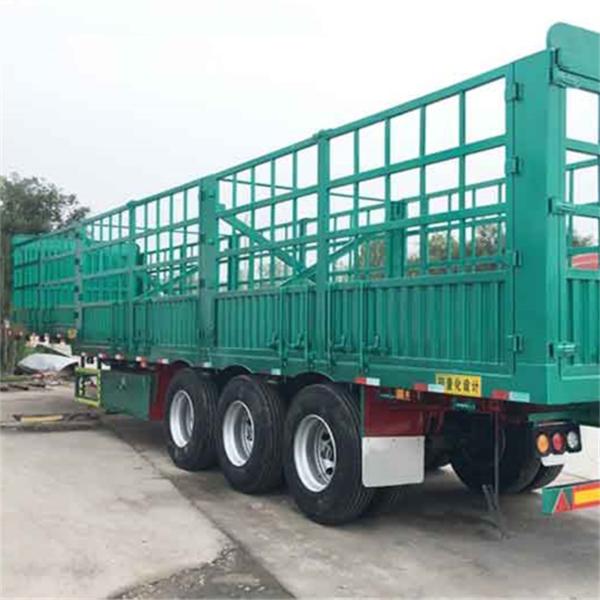3/4 Axle 60/80 Ton 12R20 Tire Livestock Cargo Fence Semi-Trailer Animal Transport Trailer