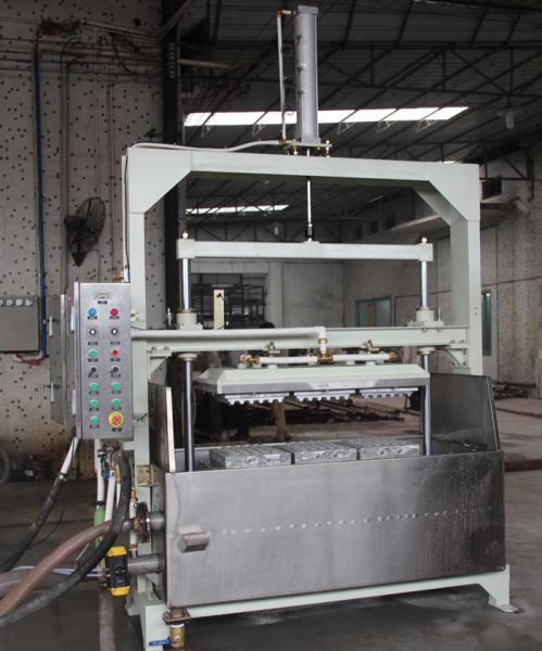 Maquinaria moldando da polpa semiautomática que faz a Ovo-bandeja/bandeja/400pcs/h