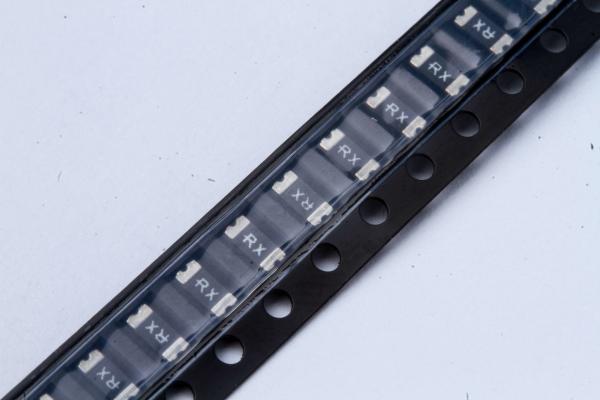 SMD1206-0.25A PPTC de montaje en superficie para protección de sobrecorriente reestablecible