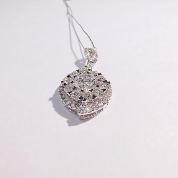 Handmade 18K Gold Luxury Pendant Dainty Diamond Cluster Fashion Jewelry for Women Customized for Anniversary Wedding Banquet