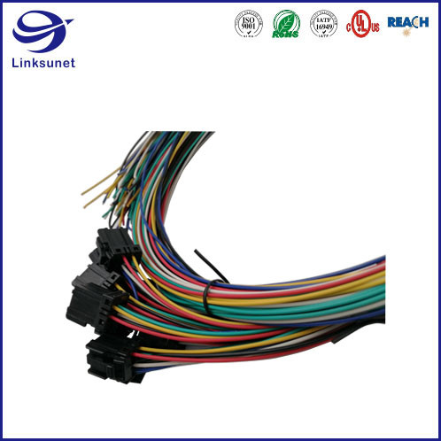 Проводка провода автомобиля с Multilock 040 кабельных фишек тангажа мужчины 2.5mm