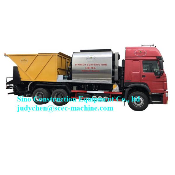 Sinotruk Howo 8x4 4m Asphalt Crushed Stone Synchronous Chip Seal Truck