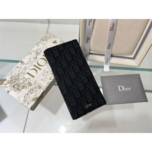 Embossed Vertical CD Christian Dior Mens Wallet Diamond Zippered